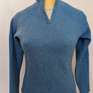 Mountain Hardwear Women's Sweater Small Blue Wool Blend Pullover